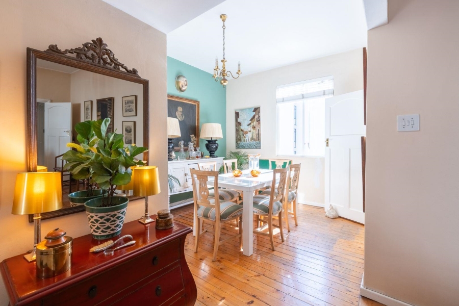 2 Bedroom Property for Sale in Sea Point Western Cape